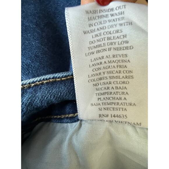 Kut from the Kloth Women’s Kurvy Mid Rise Flare Jeans Size 26 - Picture 9 of 9